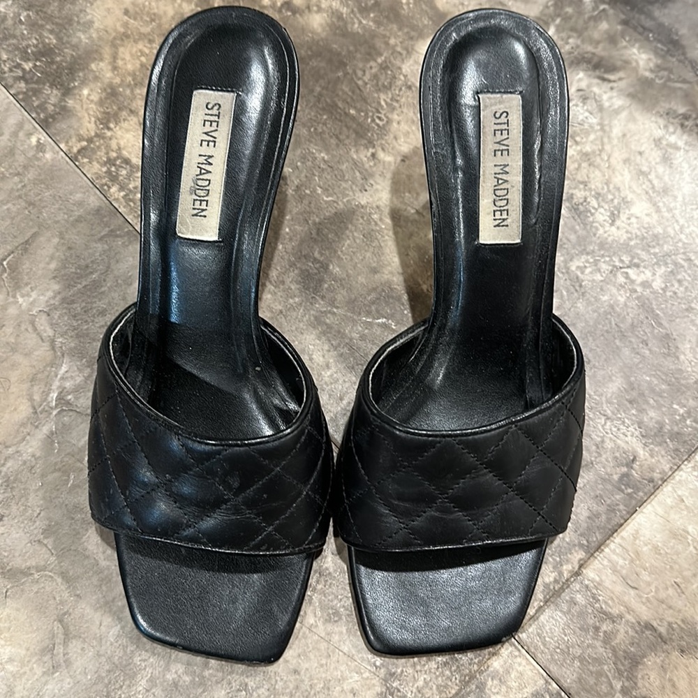 Steve Madden Low cushion heel